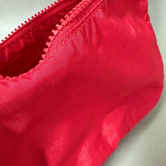 Baggu Mini Nylon Shoulder Bag Candy Apple Red Monochromatic Red Zipper - Picture 14 of 16